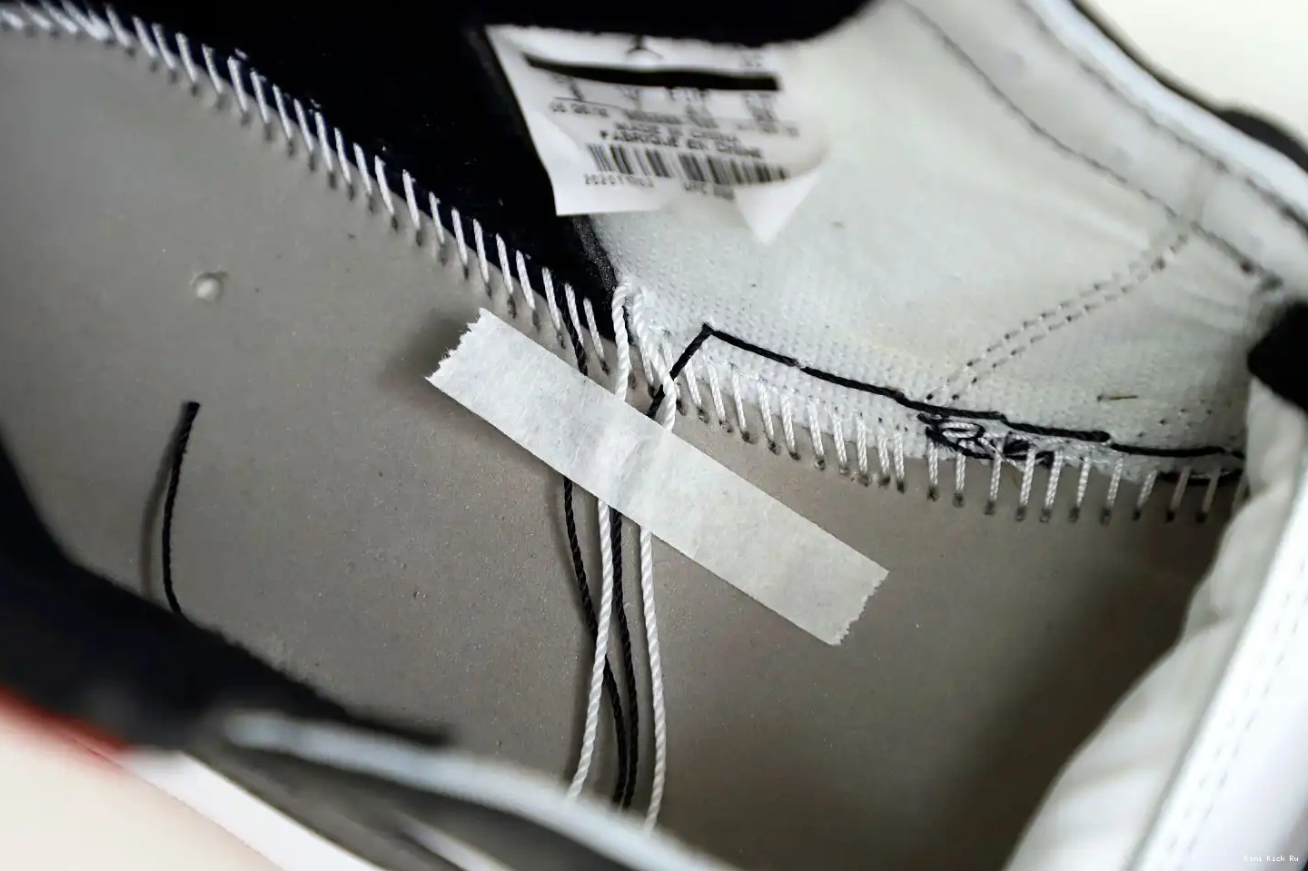 Air Jordan Retro 1 (2016) Kimikick Black Toe 0530